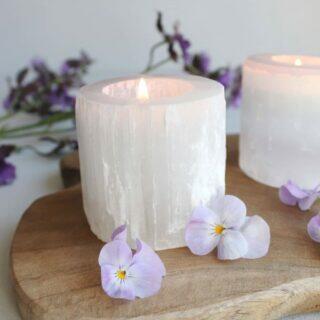 Bescherming met Licht-edelstenen-liefde-kleuren-bloemen